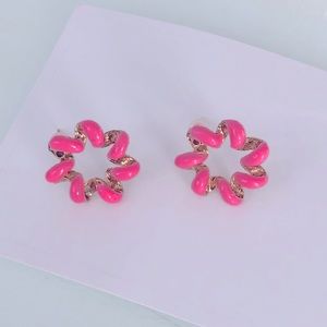 Pink round earrings
